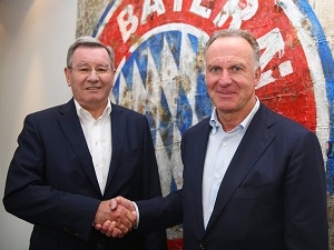 Bayern Mnichov prodloužil smlouvu s výkonným ředitelem Karl-Heinzem Rummeniggem