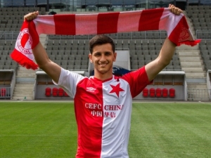 Slavia získala záložníka Mingazova a útočníka Van Burena