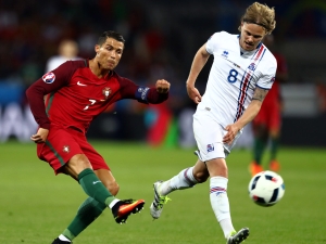 EURO 2016: Islanďané obrali Portugalce o 2 body. Pepe mohl být vyloučen