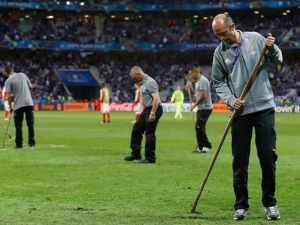 EURO 2016: Francie viní za špatné trávníky konzultanta z Anglie
