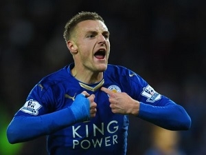 Jamie Vardy zůstavá v Leicesteru, kde podepsal novou smlouvu