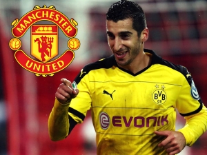 Nejlepší hráč Bundesligy Henrich Mchitarjan je třetí letní posilou Manchesteru United