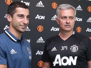 Manchester United získal Henricha Mchitarjana z Borussie Dortmund