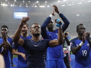 EURO 2016: Sagna, Evra, Lloris a Gignac chtějí ve finále odčinit ostudu z MS