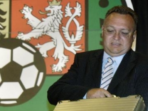 Košťál rezignoval na obě funkce ve fotbalovém svazu