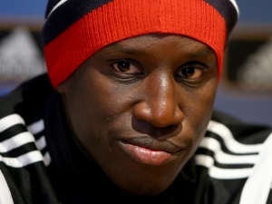 Demba Ba navzdory vážnému zranění o konci neuvažuje