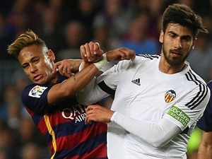Šok: Barcelona vyfoukla Realu Gomese a zaplatí za něj 35 milionů eur