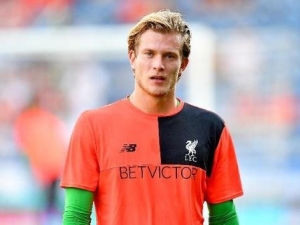 Liverpool přišel na dva a půl měsíce o brankáře Kariuse