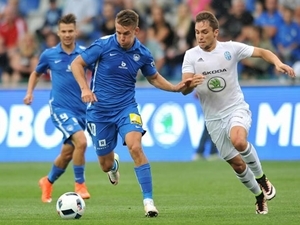 Boleslav přejela hladce Liberec, úspěšně vstoupil do ligy i nováček z Hradce. Duel Brna se Slavií byl odložen