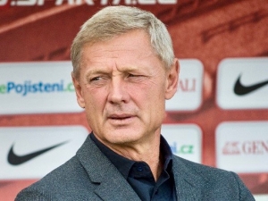 Ščasný skončil jako trenér Sparty, tým zatím povedou asistenti