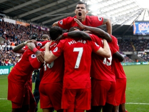 Liverpool vyhrál po páté v řadě a v tabulce Premier League je už druhý, Chelsea zdolala Hull City