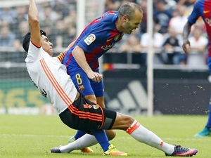 Iniesta by nakonec mohl stihnout El Clásico