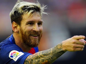 Messi vévodí anketám, které ho pasují na vítěze Zlatého míče