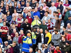 West Ham měl opět potíže s fanoušky, sedm jich bylo zatčeno
