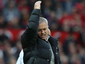 José Mourinho zuří kvůli opilému Rooneymu. Za incident prý může FA