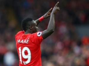 Liverpoolu může v klíčových bitvách chybět Mané