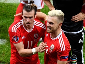 Real Madrid chce Baleovi přivést Ramseyho
