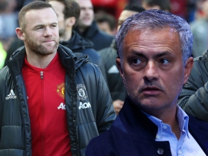 Mourinho vysvětluje, proč Rooneyho nenasadil proti Arsenalu do základní sestavy