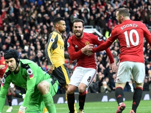 Může Manchester United stále vyhrát titul? Co si myslí experti SkySports?