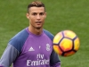 Real se s letošním ligovým rokem rozloučí duelem s La Coruñou bez Ronalda, Barcelona cestuje k zápasu s poslední Osasunou