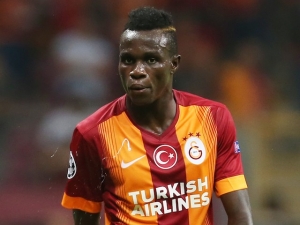 Hledá Manchester United dalšího záložníka? Opora Galatasaraye připustila jednání s Mourinhem