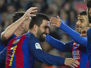 Barcelona nedala Hérculesu šanci. Arda se trefil třikrát, Alcácer prolomil smůlu