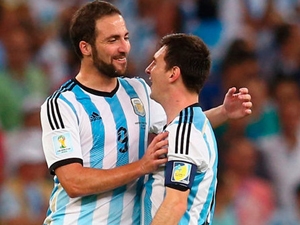 Kdo je podle Higuaína stejně dobrý jako Messi?