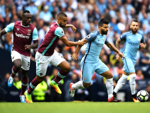 FA Cup: Vrcholem 3. kola je souboj mezi Hammers a Citizens. United hostí Stamův Reading, Arsenal hraje v Prestonu