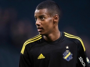 Sedmnáctiletý švédský talent Isak míří do Realu Madrid