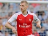 Arsenal prodloužil smlouvu se zraněným Mertesackerem