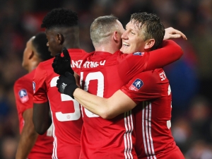 Manchester United nasázel Wiganu čtyři branky a zajistil si další kolo FA Cupu