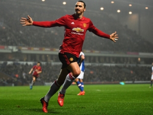 FA Cup: Zlatan Ibrahimovič zachránil Manchester United proti Blackburnu, Harry Kane hattrickem zničil Fulham