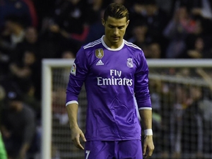 Real Madrid zaplatil za mizerný vstup do zápasu, ve Valencii prohrál