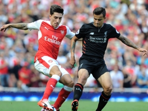 Liverpool čeká bitva o TOP4 s Arsenalem. Chelsea hraje londýnské derby na půdě West Hamu