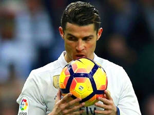 Došla kabině Realu trpělivost s Ronaldem? V pátek to v ní pěkně vřelo