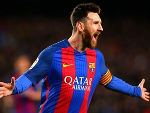 Přestupové spekulace: Arsenal chce sebrat Chelsea Costu, Messi bude mít plat jako král, James se možná postěhuje jinam než se plánovalo