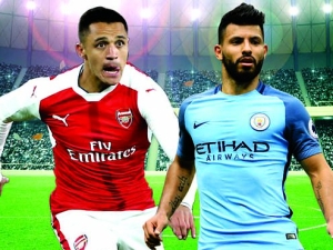 Premier League se vrací ve velkém stylu: Na programu je Merseyside derby. Arsenal hostí Citizens