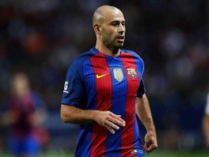  Mascherano kvůli zranění kolena nebude moci šest týdnů hrát