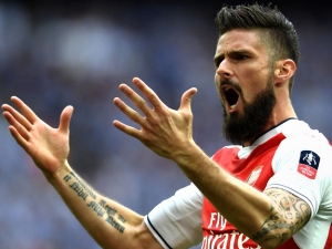 Olivier Giroud se bude zabývat svou budoucností v Arsenalu: Je pravda, že mě vysedávání na lavičce frustruje