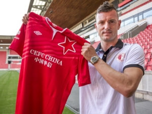 Laštůvka podepsal dvouletou smlouvu ve Slavii 