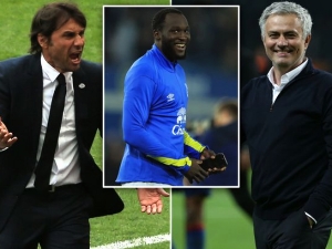 Další svízel pro Red Devils. Chelsea vstoupila do hry a dorovnala nabídku za Lukakua