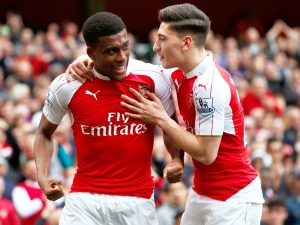 Odchovanci v Premier League: Nejvíce příležitostí dostávají v Arsenalu