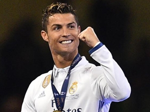 Cristiano Ronaldo potvrdil, že zůstává v Realu