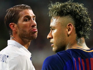 Sergio Ramos doufá, že Neymar opustí Barcelonu: Budeme mít o problém méně