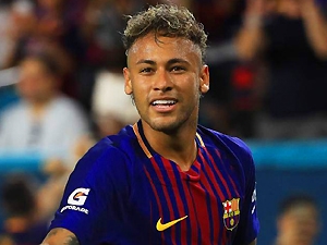 Neymar se po El Clásicu rozloučil s hráči Realu v jejich kabině