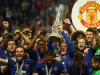 Phil Neville před začátkem sezony přisuzuje titul Manchesteru United a těší se na hru Manchesteru City