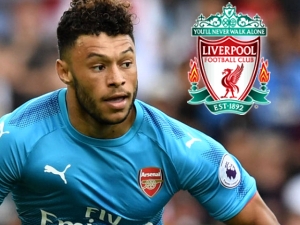 Oxlade-Chamberlain mění kurz. Odmítl Chelsea a teď chce pro změnu do Liverpoolu
