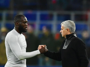 Lukaku se nachází ve famózní formě, zásluhu na tom má práce celého týmu, řekl Mourinho