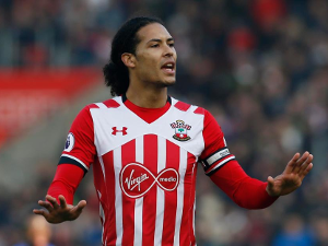 Obránce Virgil Van Dijk věří, že se vytouženého přestupu dočká v lednu