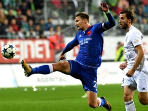 Slavia si v Karviné připsala první venkovní výhru a je opět druhá
